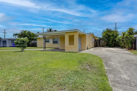 7830 Farragut Street Hollywood FL 33024