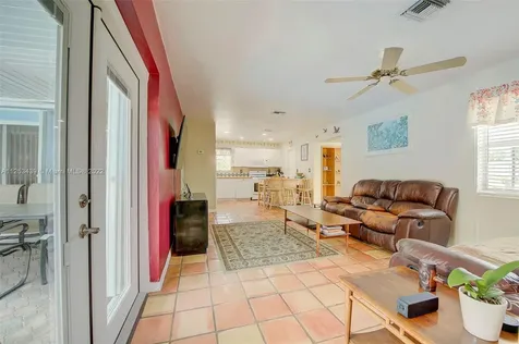 7830 Farragut Street Hollywood FL 33024