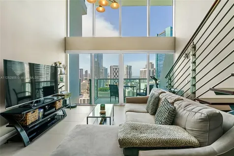 41 SE 5th Street Miami FL 33131