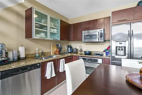 41 SE 5th Street Miami FL 33131
