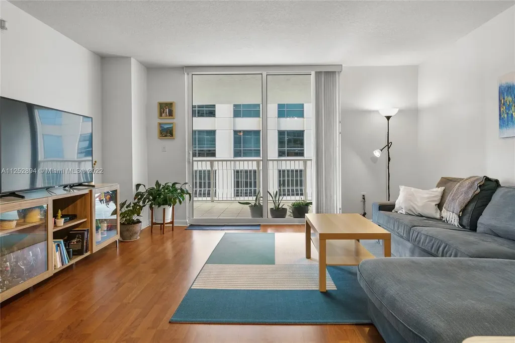 1200 Brickell Bay Drive Miami FL 33131