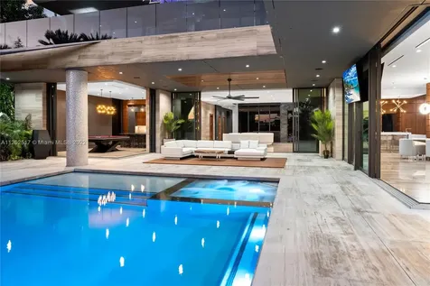 158 Palm Avenue Miami Beach FL 33139