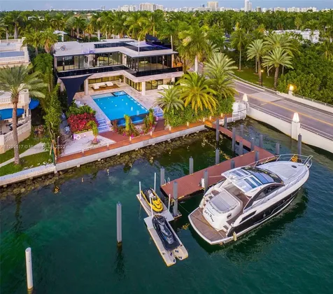 158 Palm Avenue Miami Beach FL 33139