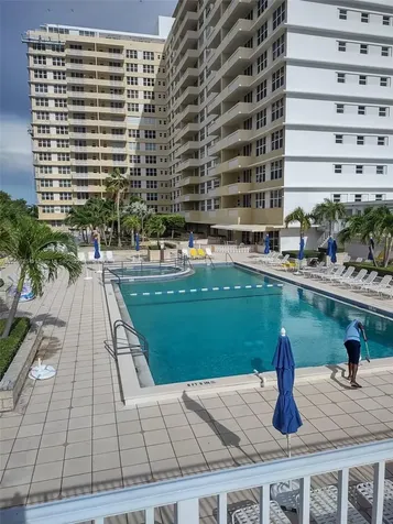4747 Collins Avenue Miami Beach FL 33140