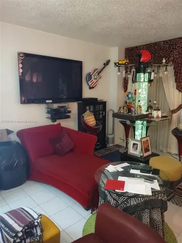 4747 Collins Avenue Miami Beach FL 33140
