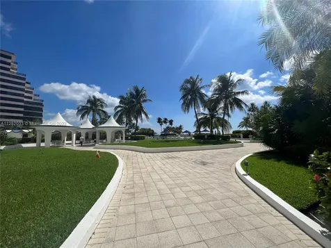 5161 Collins Avenue Miami Beach FL 33140