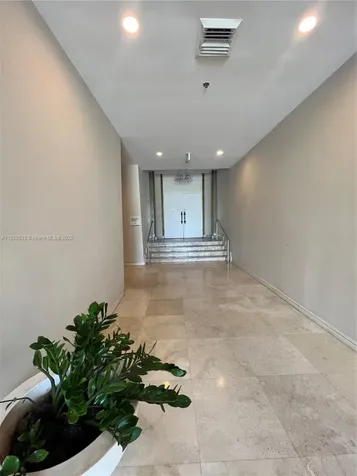 5161 Collins Avenue Miami Beach FL 33140