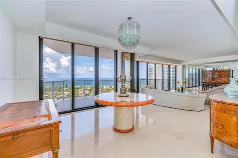 20281 E Country Club Drive Aventura FL 33180