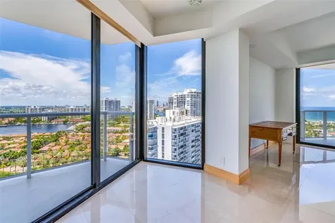 20281 E Country Club Drive Aventura FL 33180