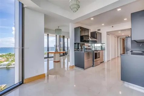 20281 E Country Club Drive Aventura FL 33180