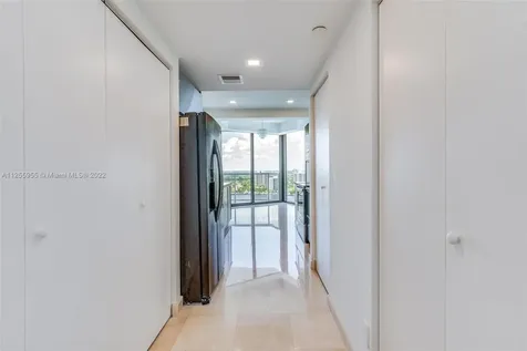 20281 E Country Club Drive Aventura FL 33180