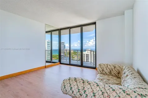 20281 E Country Club Drive Aventura FL 33180