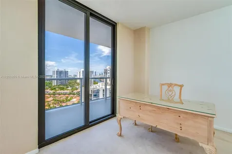 20281 E Country Club Drive Aventura FL 33180