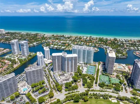 20281 E Country Club Drive Aventura FL 33180