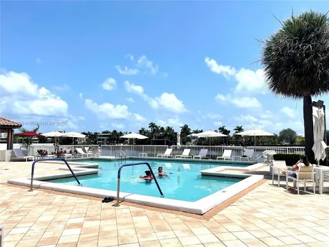 20281 E Country Club Drive Aventura FL 33180