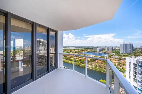 20281 E Country Club Drive Aventura FL 33180