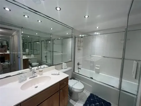 5161 Collins Avenue Miami Beach FL 33140