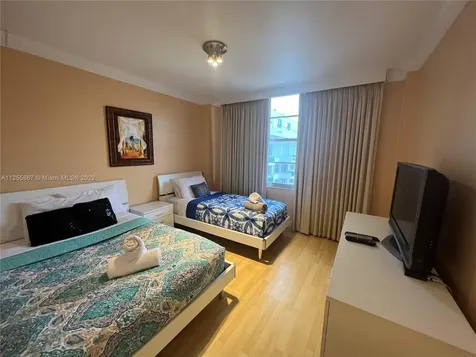 5161 Collins Avenue Miami Beach FL 33140