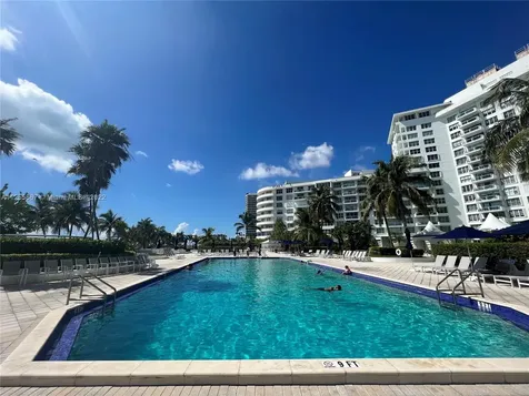 5161 Collins Avenue Miami Beach FL 33140