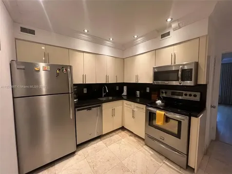 5161 Collins Avenue Miami Beach FL 33140