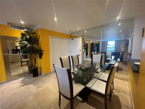 5161 Collins Avenue Miami Beach FL 33140