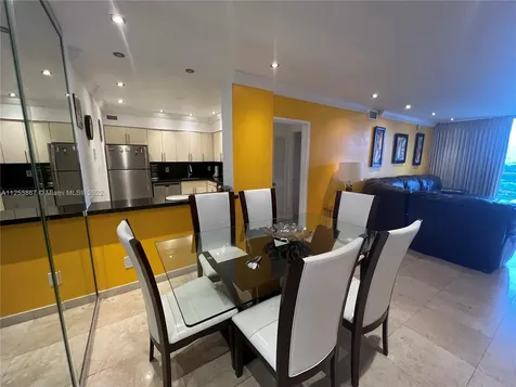 5161 Collins Avenue Miami Beach FL 33140