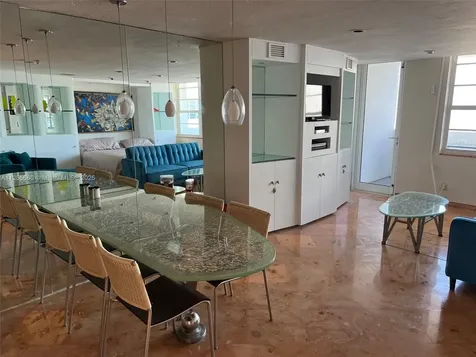 100 Lincoln Road Miami Beach FL 33139