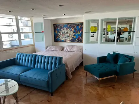 100 Lincoln Road Miami Beach FL 33139