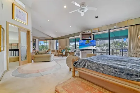 661 Oleander Drive Hallandale Beach FL 33009