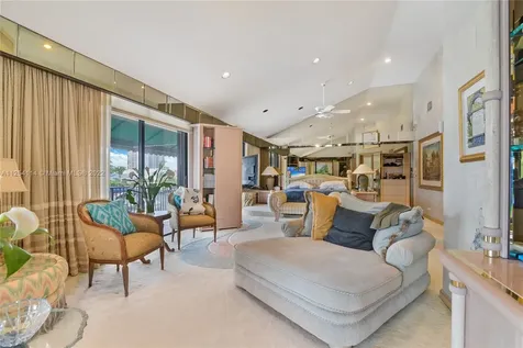 661 Oleander Drive Hallandale Beach FL 33009