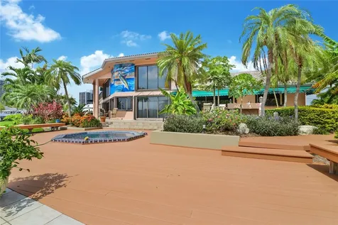 661 Oleander Drive Hallandale Beach FL 33009