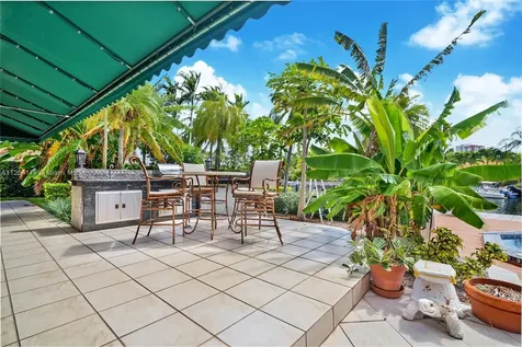 661 Oleander Drive Hallandale Beach FL 33009