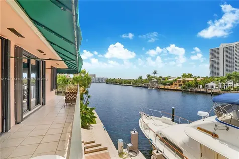 661 Oleander Drive Hallandale Beach FL 33009