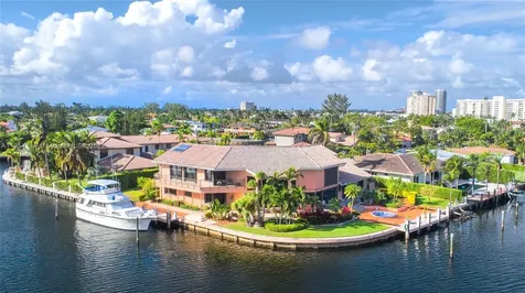661 Oleander Drive Hallandale Beach FL 33009