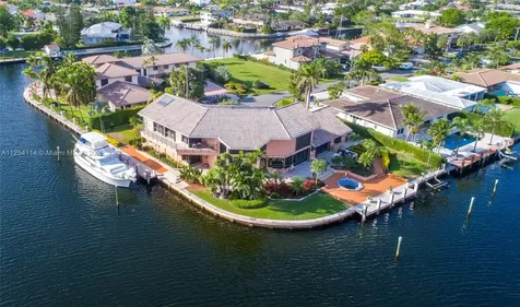 661 Oleander Drive Hallandale Beach FL 33009