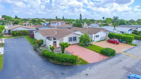 10643 SW 22nd Terrace Miami FL 33165
