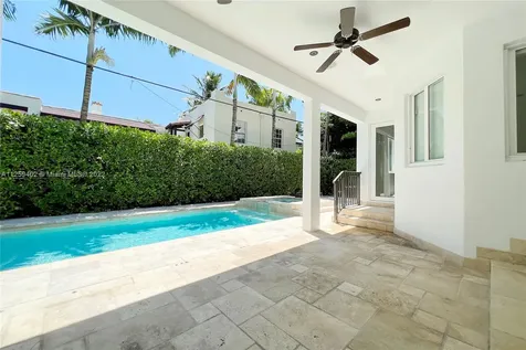 4435 N Bay Road Miami Beach FL 33140