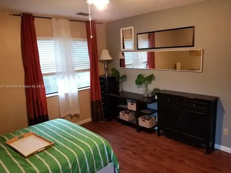 13389 Arbor Pointe Tampa FL 33617
