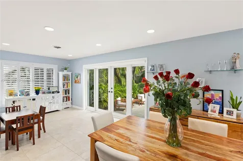 324 Ridgewood Road Coral Gables FL 33133