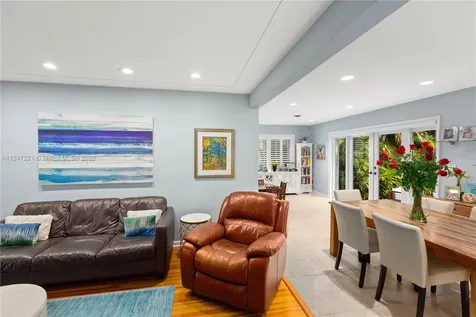 324 Ridgewood Road Coral Gables FL 33133