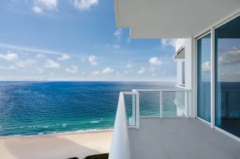 50 S Pointe Drive Miami Beach FL 33139