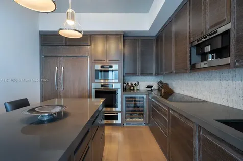 50 S Pointe Drive Miami Beach FL 33139