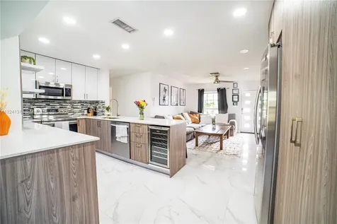 2840 NW 3rd Avenue Wilton Manors FL 33311