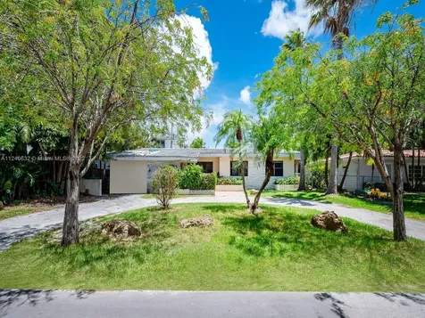 371 W Heather Drive Key Biscayne FL 33149