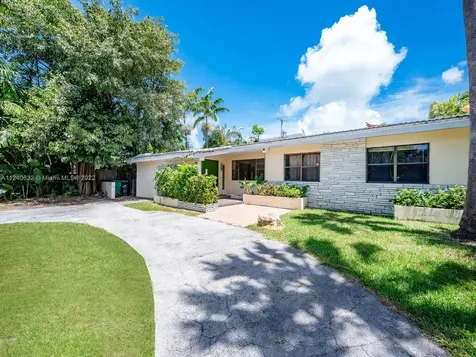 371 W Heather Drive Key Biscayne FL 33149