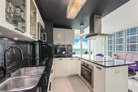 6899 Collins Avenue Miami Beach FL 33141