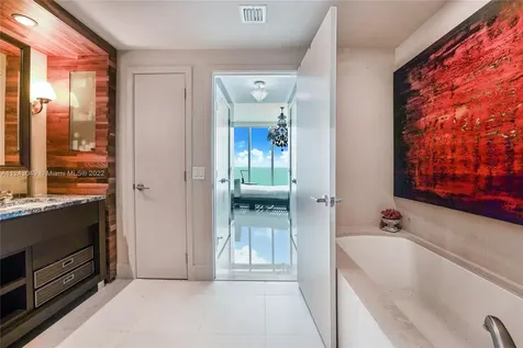 6899 Collins Avenue Miami Beach FL 33141