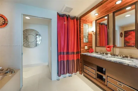 6899 Collins Avenue Miami Beach FL 33141