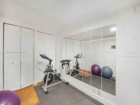 141 Crandon Boulevard Key Biscayne FL 33149