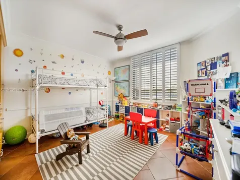 141 Crandon Boulevard Key Biscayne FL 33149